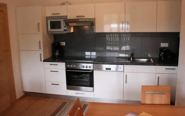 Cozy Apartment with Sauna near Ski Slopes in Mittersill