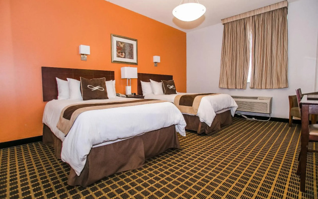 Pointe Plaza Hotel