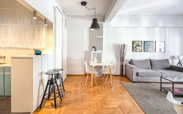 UPSTREET Modern Downtown Flat -Acropolis