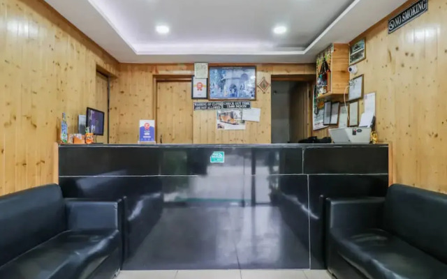 Goroomgo New Ambika Mall Road Manali