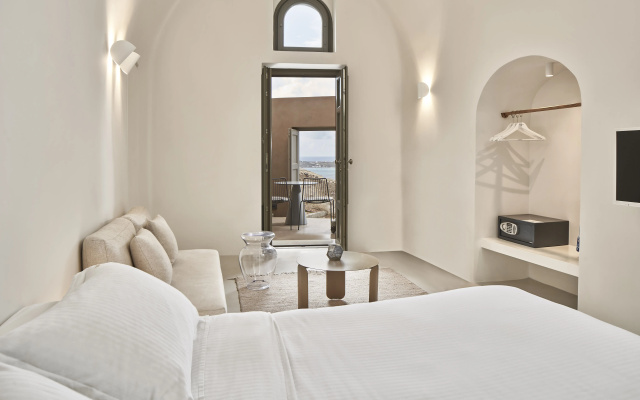 Old Castle Oia