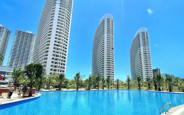 Star Bay Residence