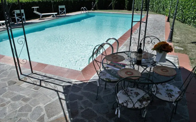 "wonderful Villa With Private Pool in the Heart of Tuscany"