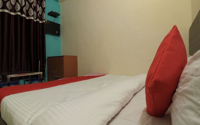 OYO Flagship 29364 Deepak Hotel And Restaurant