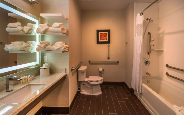 Hampton Inn & Suites Reno West