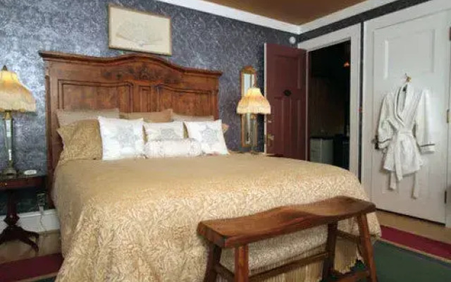 The Carolina Bed & Breakfast