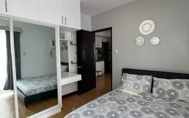 1 Br condo T2-8H