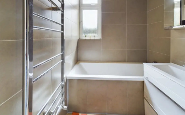The Earl s Court Hideaway - Warm 3bdr House