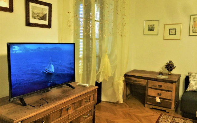 Noemi City Apartments