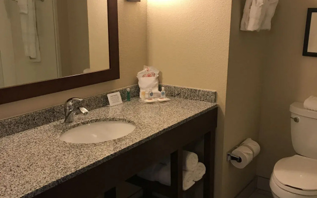 Comfort Suites Dodge City
