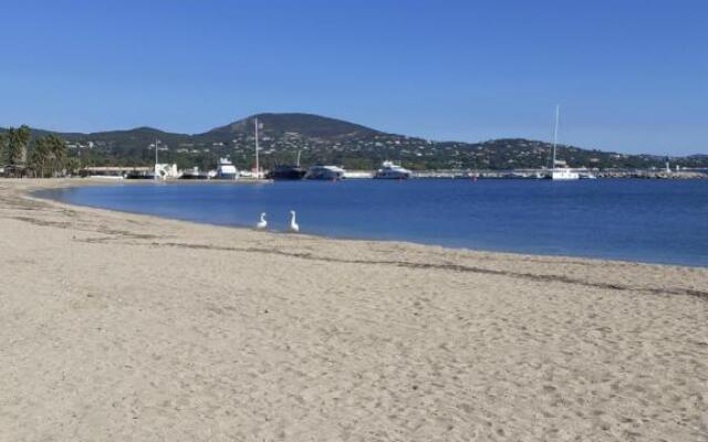 Port Grimaud T2 50 M A Pieds Plage