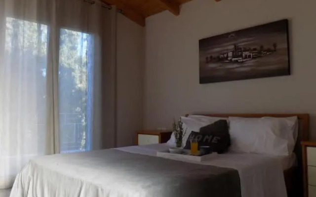 Nikos House Megara
