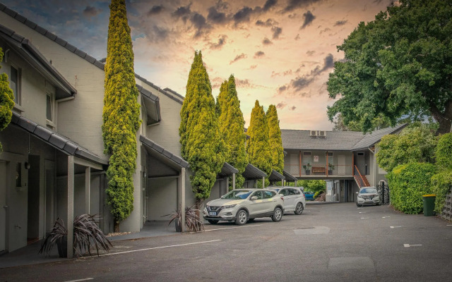 Elphin Motel & Serviced Apartments