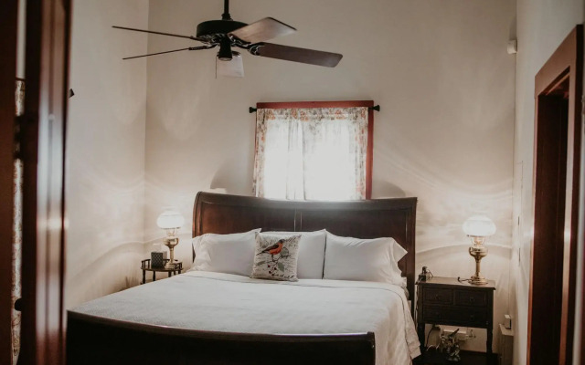 Bois Des Chenes Bed & Breakfast Inn