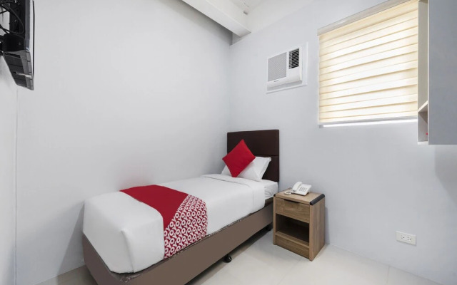 OYO 515 Finnex Hotel (Vaccinated Staff)
