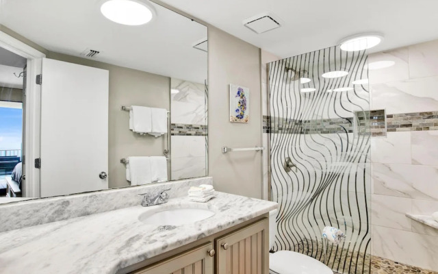 Windward Pointe 1002