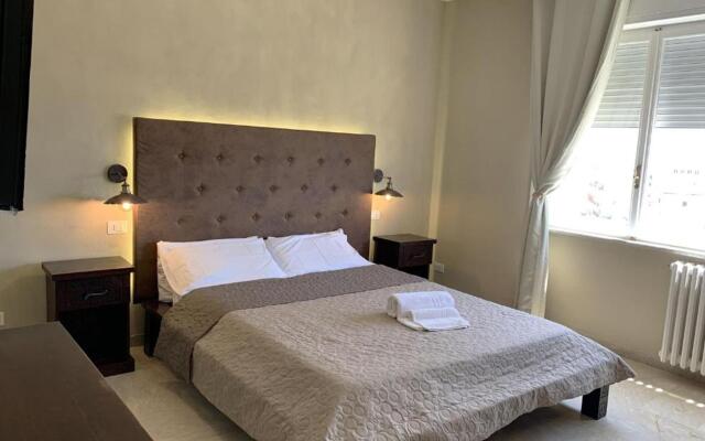 L'Attico di Piazza Mazzini Rooms