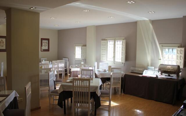 Hotel Leonor de Aquitania