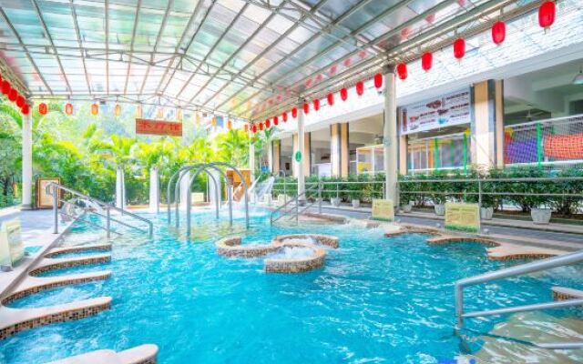 Xinyinzhan Hot Spring Holiday Resort