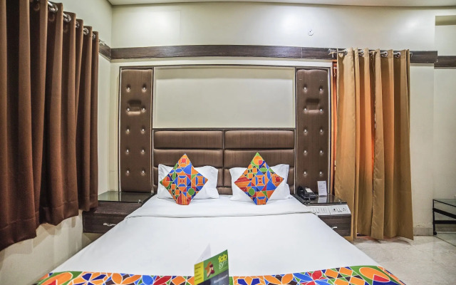 Fabhotel Santoor