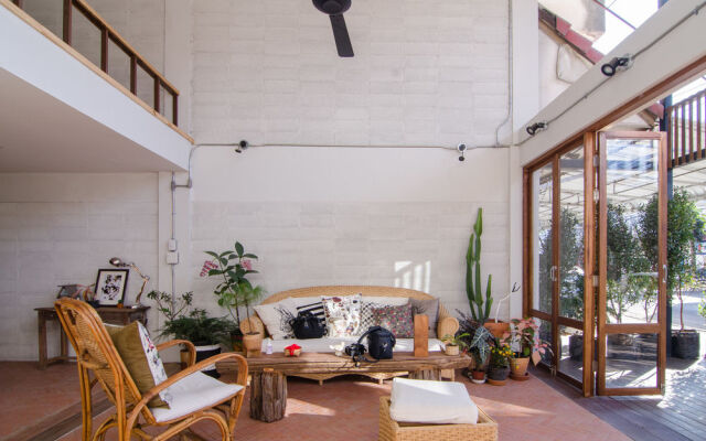 Happynest Inspiring Hostel