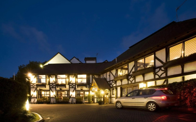 The Surrey Hotel