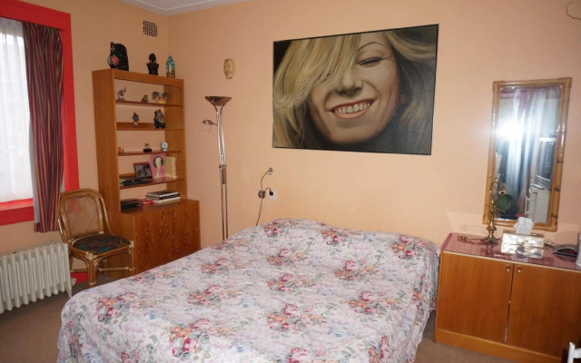 Xaviera's Bed and Breakfast