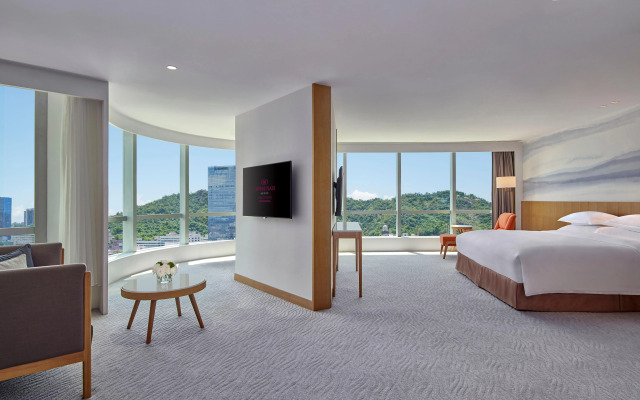 Crowne Plaza Zhuhai City Center by IHG
