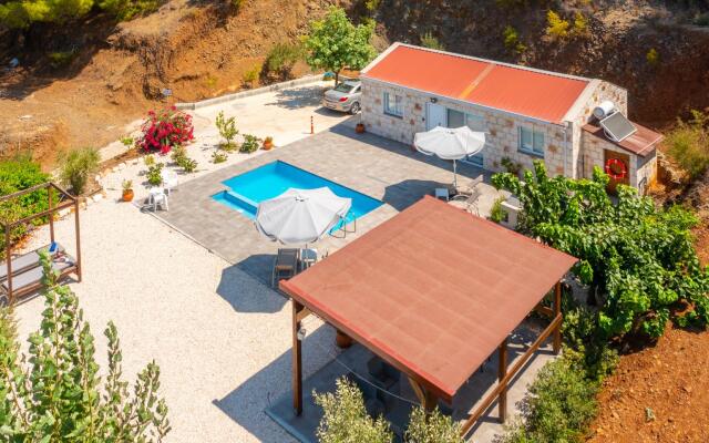 Villa Paradiso Sunset Private Pool Walk to Beach Sea Views A C Wifi - 3072