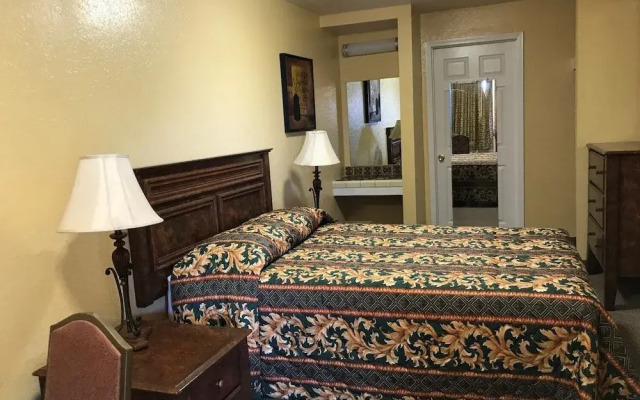 Hacienda Motel
