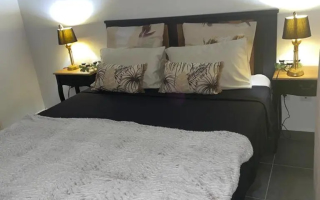 Charmante maison avec piscine Sunrise beautiful house with swimming pool