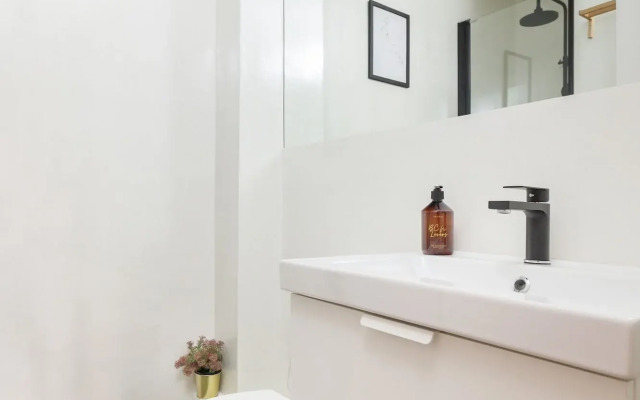 Gaudí in Barcelona with 2 bedrooms and 2 bathrooms