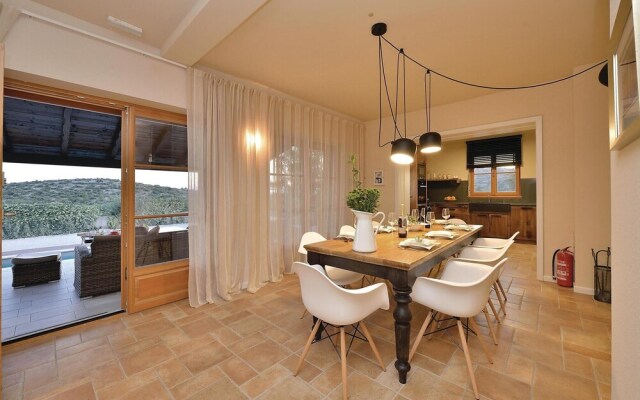Amazing Home in Jadrija with Hot Tub, Sauna & 4 Bedrooms