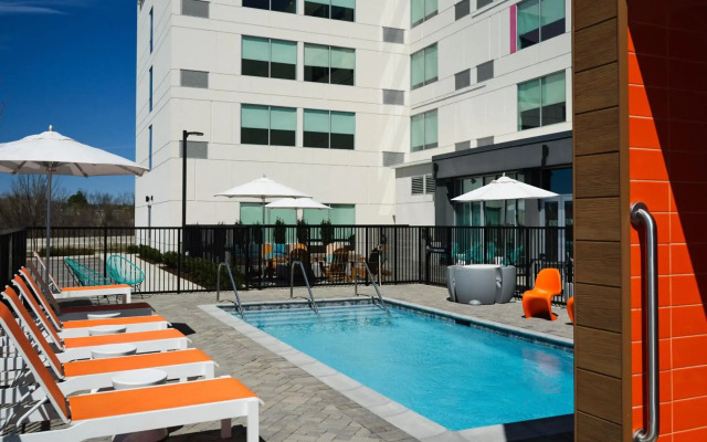 Aloft Knoxville West