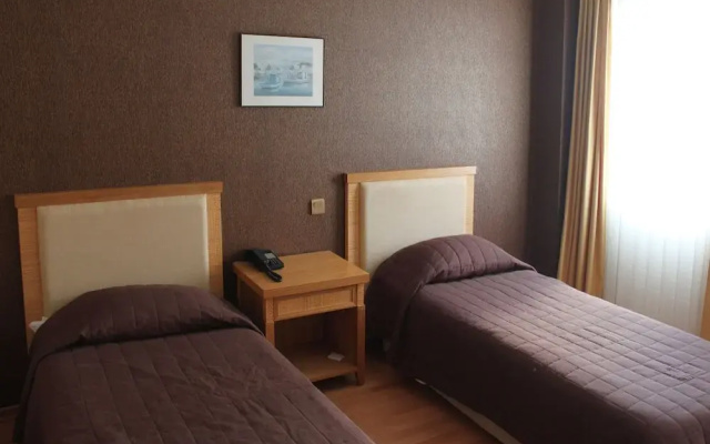 Hotel Rena