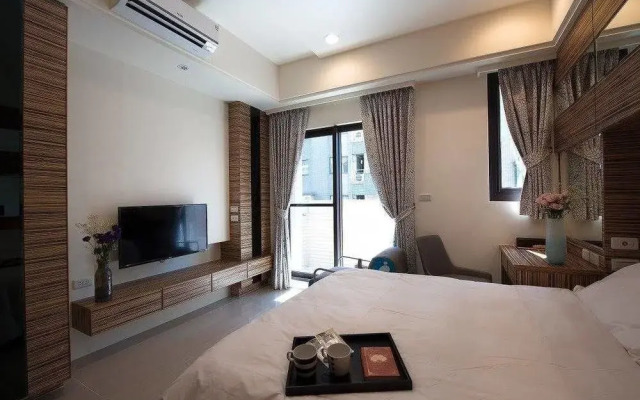 We-Home Motel