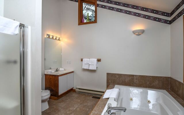 Over the Rainbow 4 Bedroom House