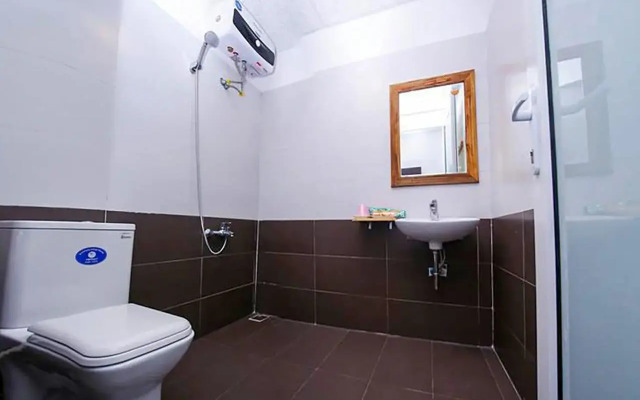 Shark Hotel - Hostel