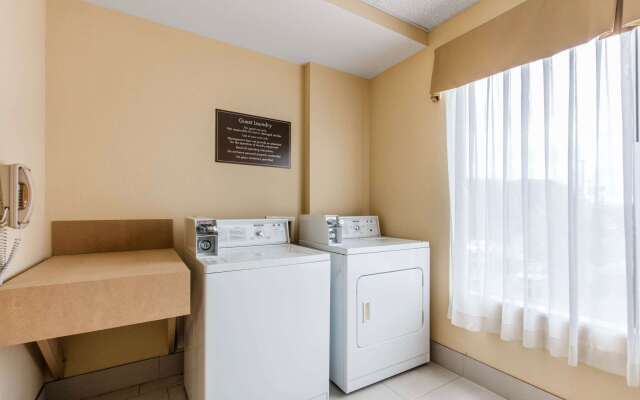 Comfort Suites Murfreesboro Shopping District