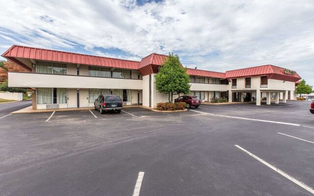 Quality Inn & Suites Easley - Greenville