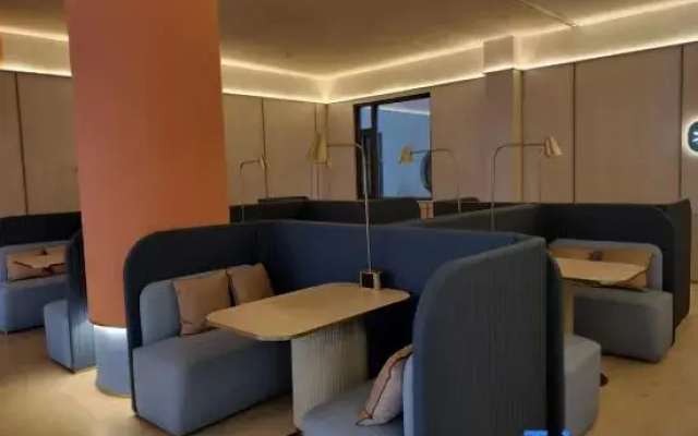 HanTing Hotel (Shangrao Yiyang Shengli Road Pedestrian Street)
