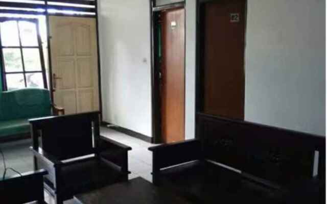 Hotel Teratai Putih