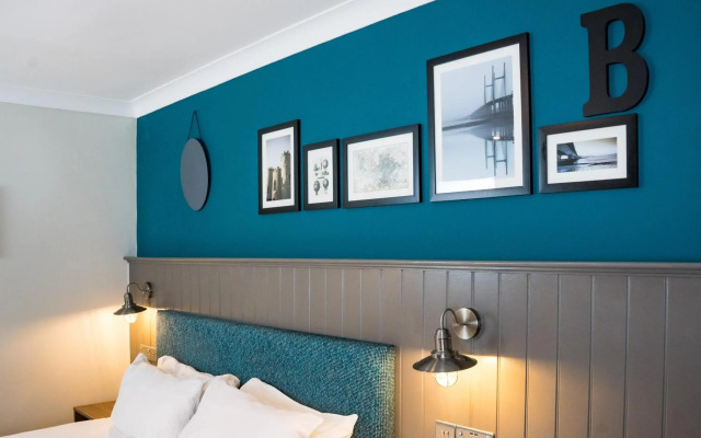 Almondsbury Inn & Lounge