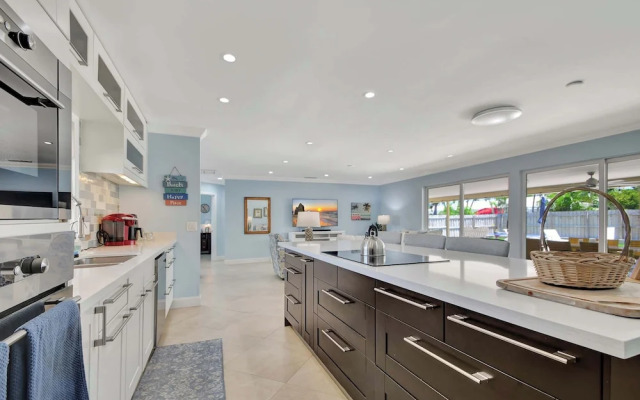 Dolphin Villa Private Pool!