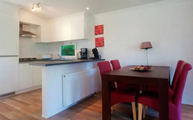 Well-kept chalet with dishwasher, close to Park De Veluwe