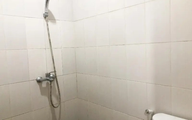 Oyo Life 2698 Kost Blessing