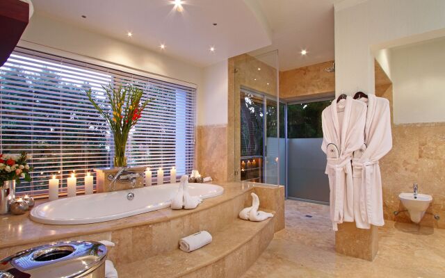 Hollywood Mansion & Spa Camps Bay