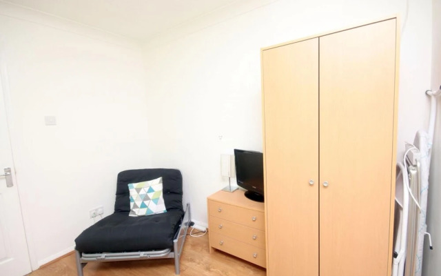 37E Medmerry Park 2 Bedroom Chalet