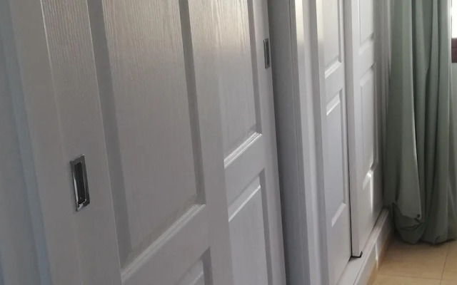 Golf Fields Apt, Seaview, Pool, Free Parking