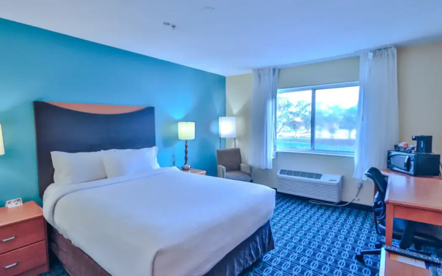 Comfort Inn & Suites